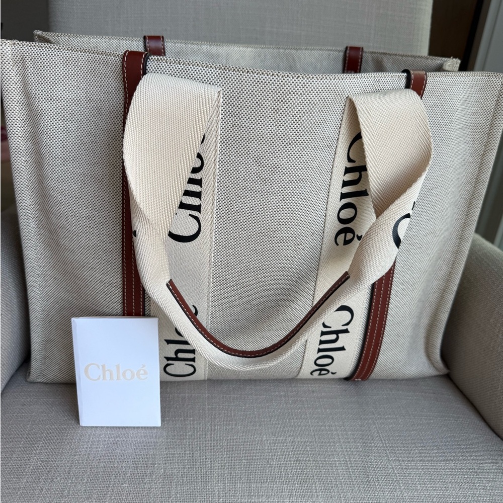 *Authentic* Chloe Woody large tote - Picture 4 of 14